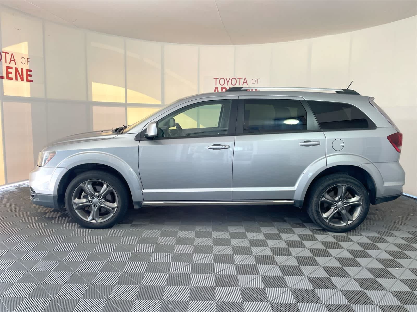 Thumbnail: 2015 Dodge Journey - 2
