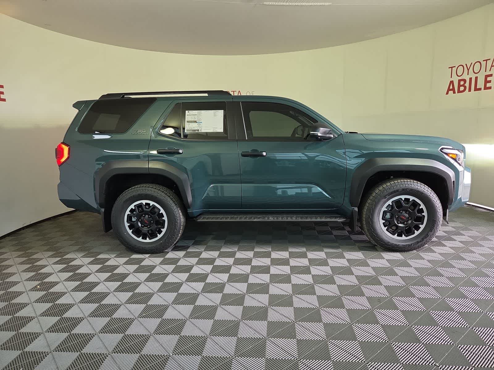 Thumbnail: 2026 Toyota 4Runner - 8