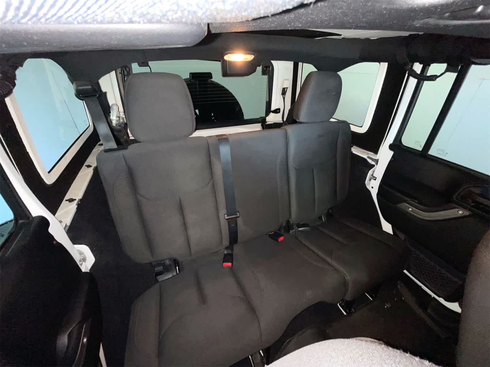 Thumbnail: 2016 Jeep Wrangler - 12