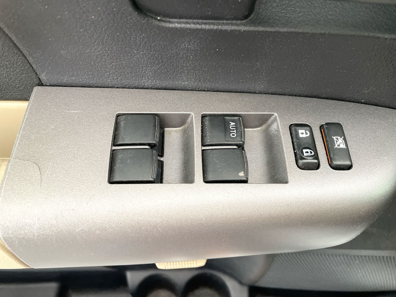 Thumbnail: 2013 Toyota Tundra - 12