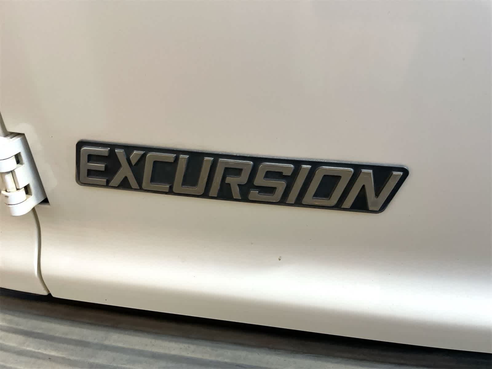 Thumbnail: 2005 Ford Excursion - 5