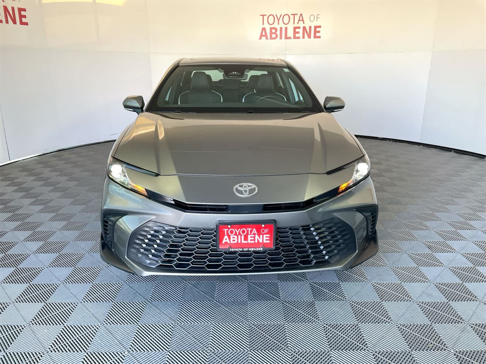 Thumbnail: 2025 Toyota Camry - 8