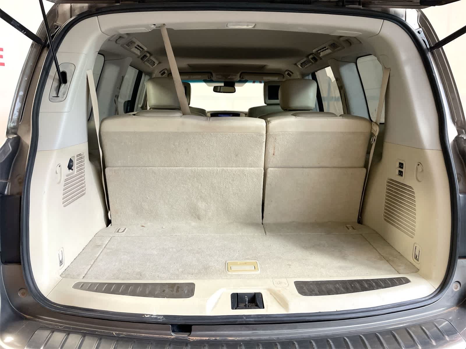 Thumbnail: 2014 INFINITI QX80 - 5