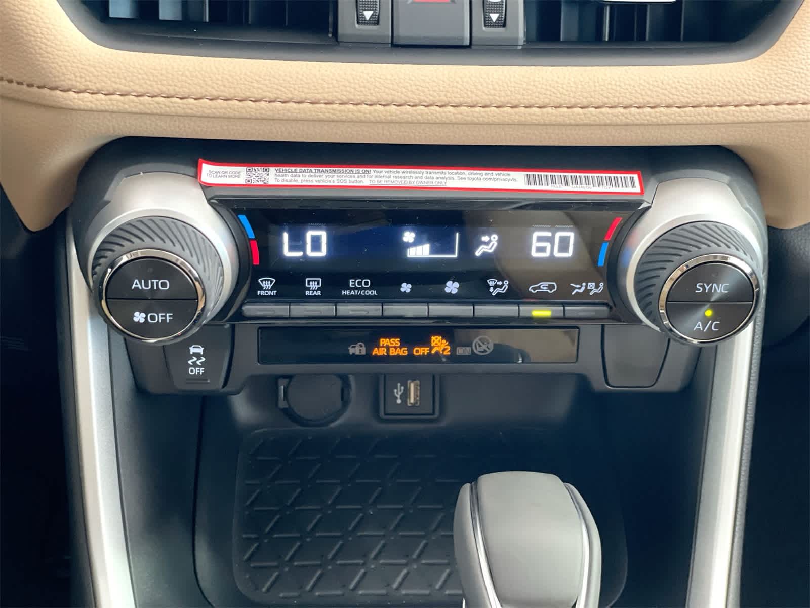 Thumbnail: 2025 Toyota RAV4 - 22
