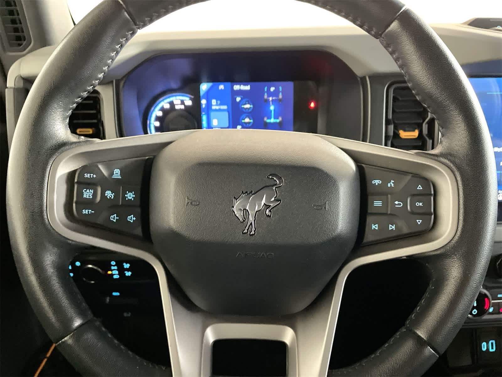 Thumbnail: 2022 Ford Bronco - 16