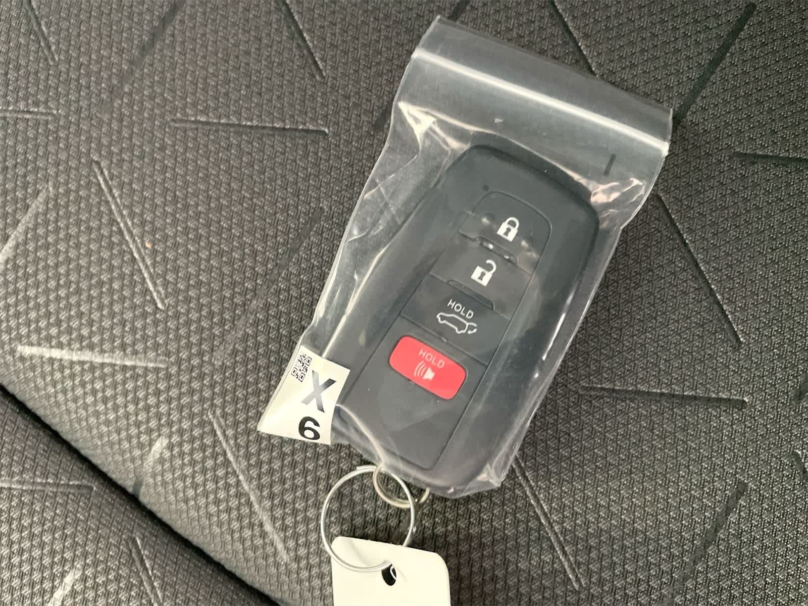 Thumbnail: 2025 Toyota RAV4 - 28