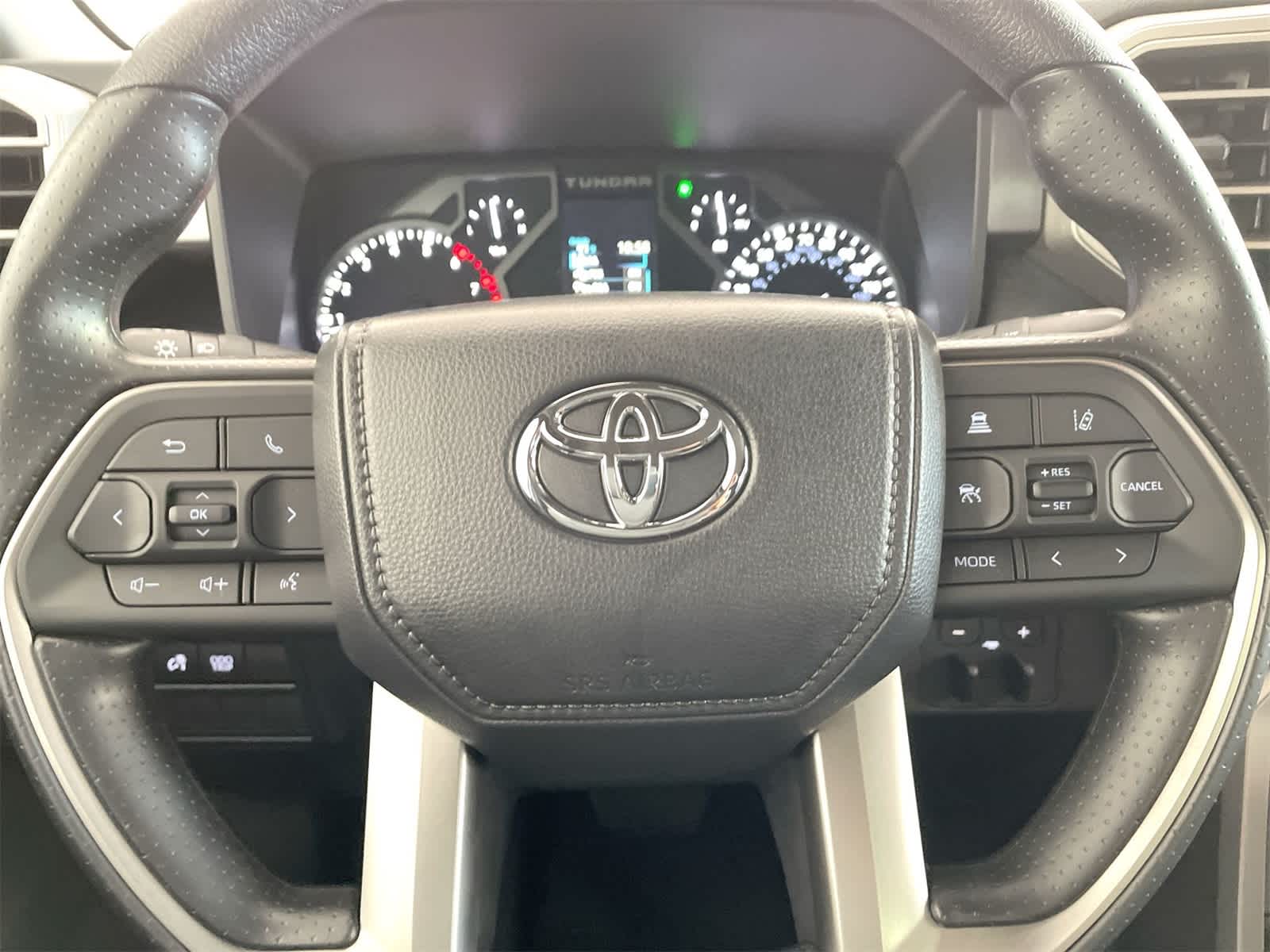 Thumbnail: 2025 Toyota Tundra - 18