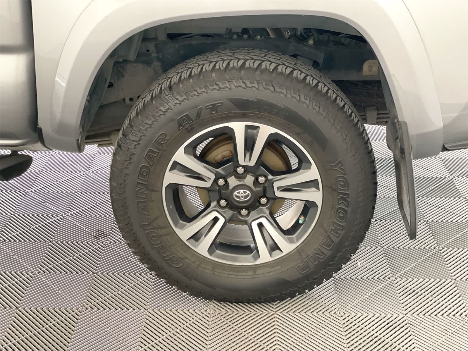 Thumbnail: 2017 Toyota Tacoma - 24