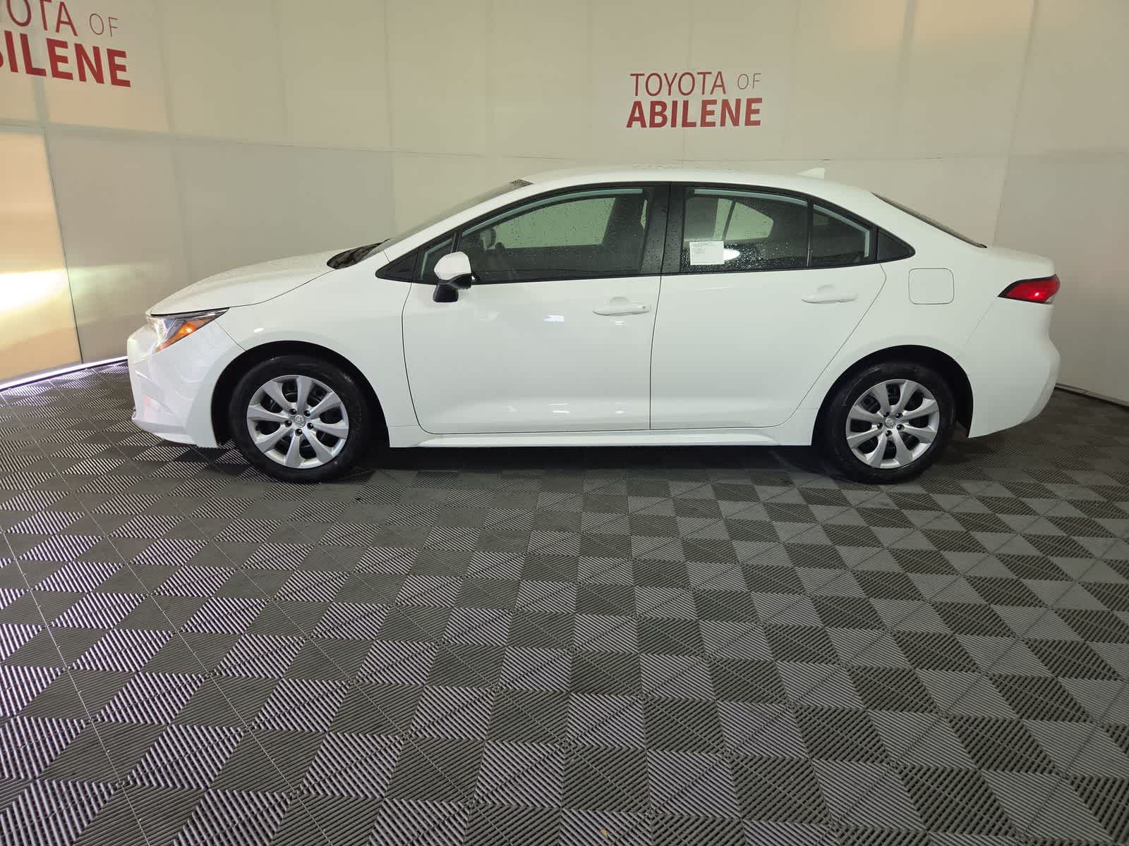 Thumbnail: 2026 Toyota Corolla - 2