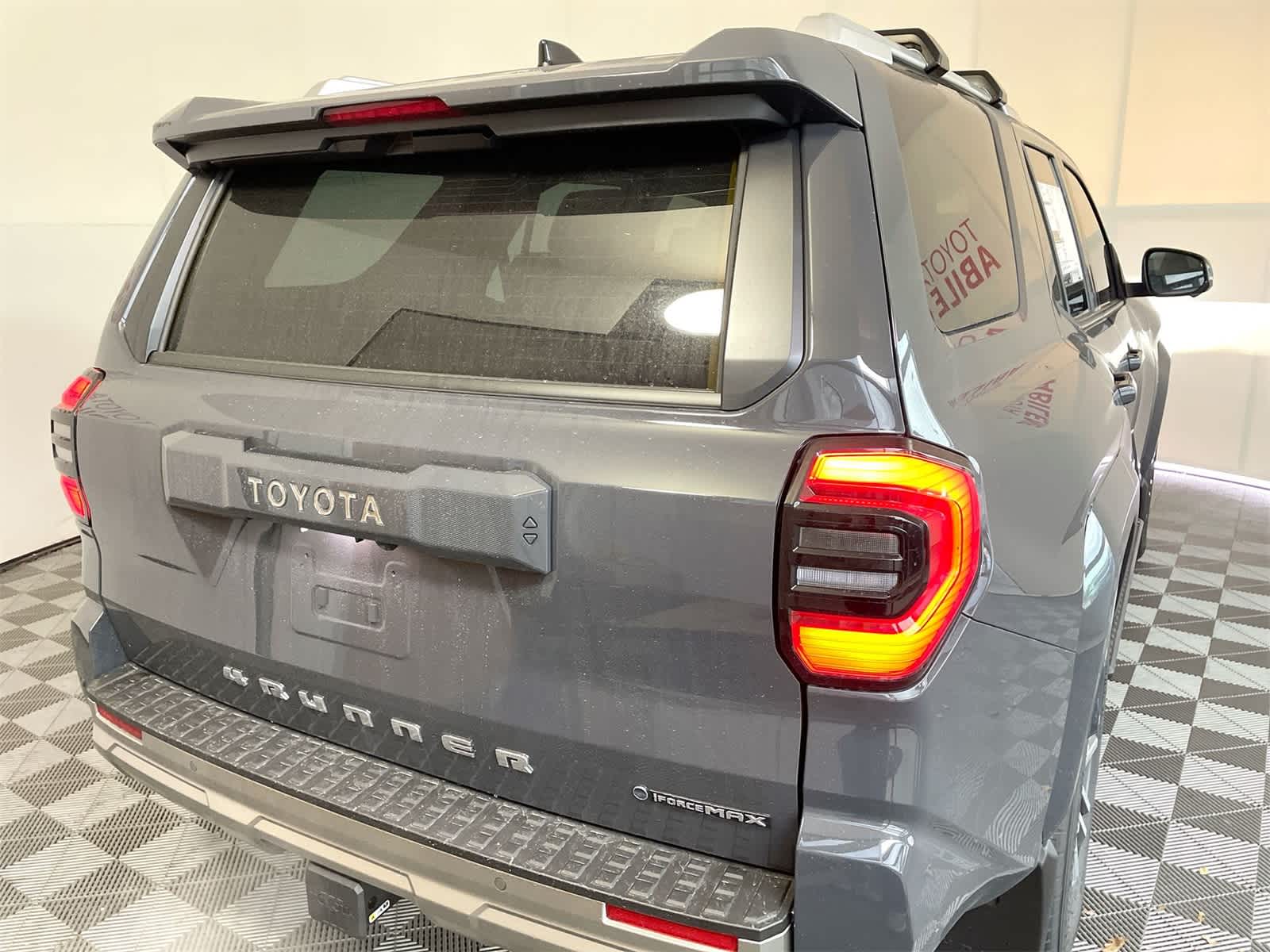 Thumbnail: 2025 Toyota 4Runner - 7