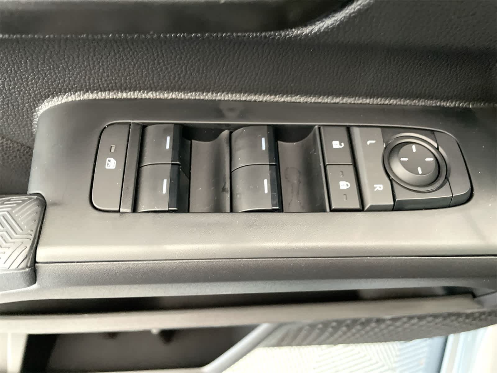 Thumbnail: 2025 Toyota Tacoma - 11