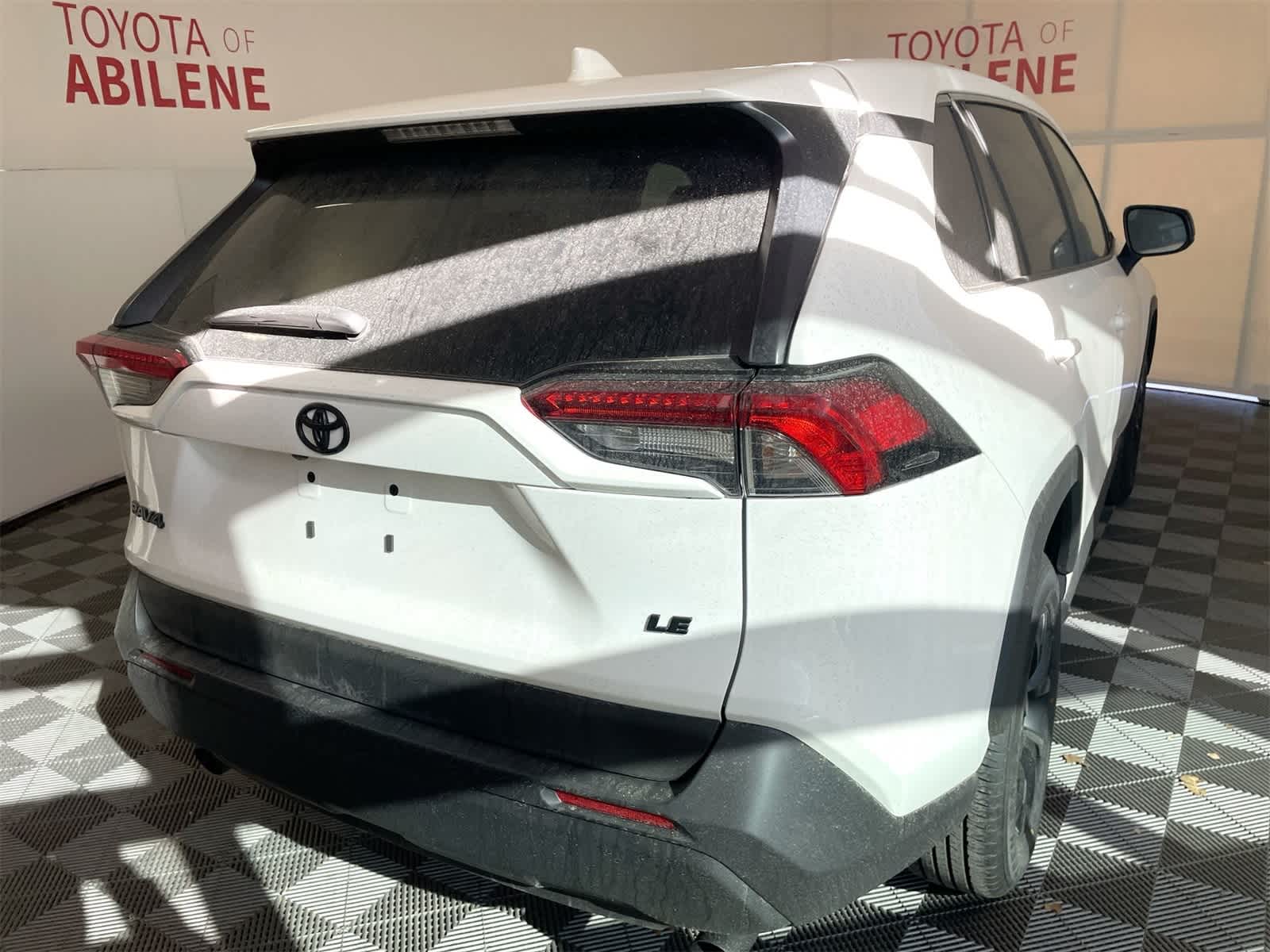 Thumbnail: 2025 Toyota RAV4 - 7