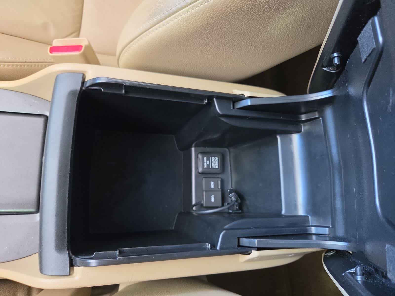 Thumbnail: 2012 Honda Accord - 23