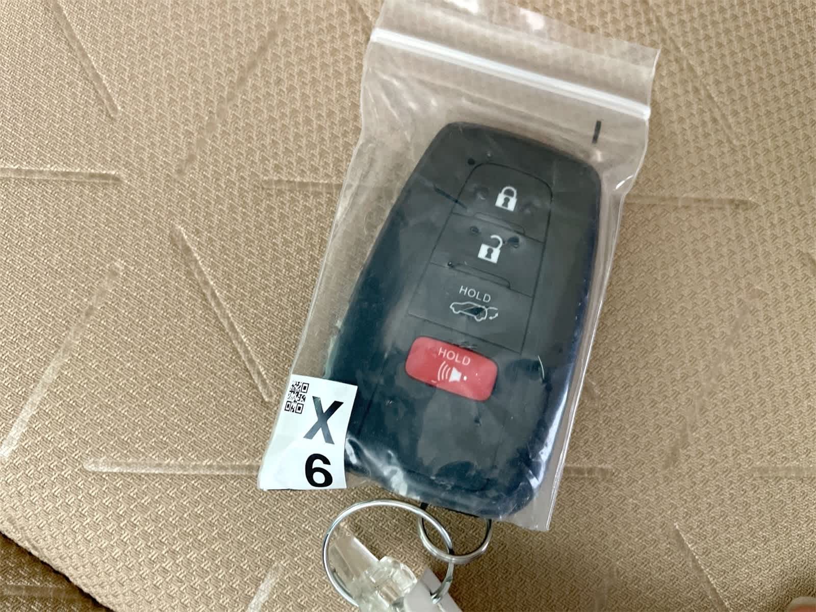 Thumbnail: 2025 Toyota RAV4 - 27