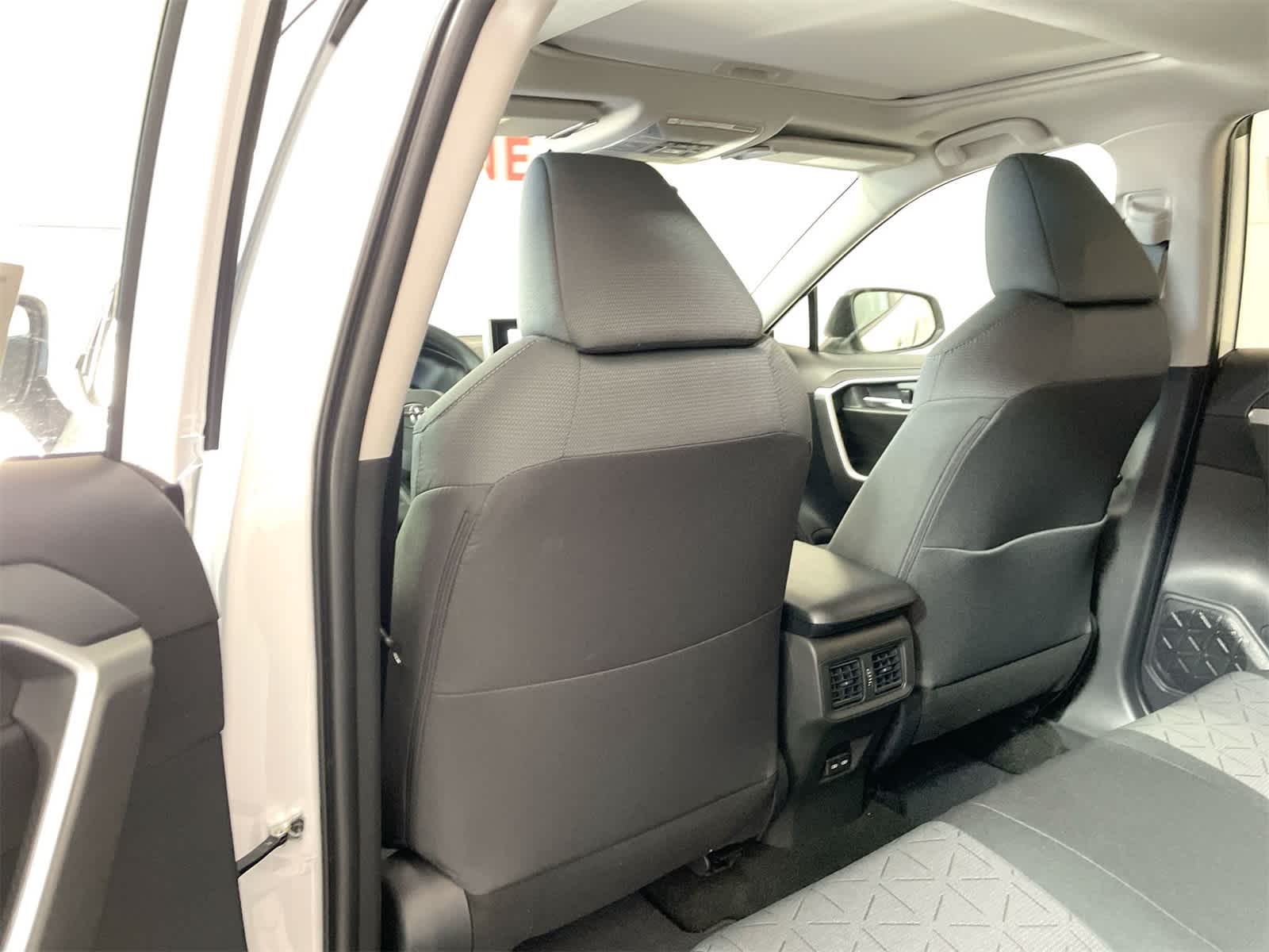 Thumbnail: 2025 Toyota RAV4 - 13