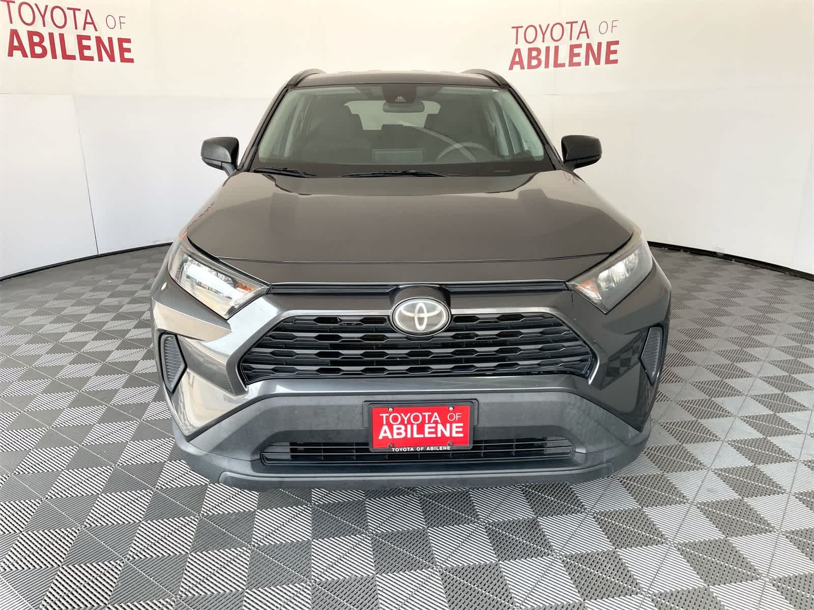 Thumbnail: 2019 Toyota RAV4 - 9