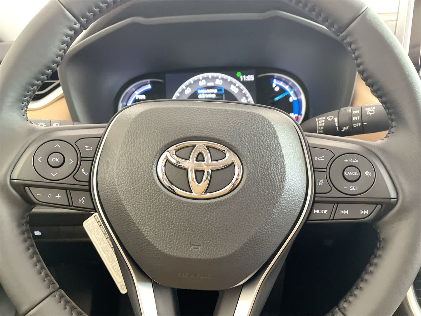 Thumbnail: 2025 Toyota RAV4 - 18