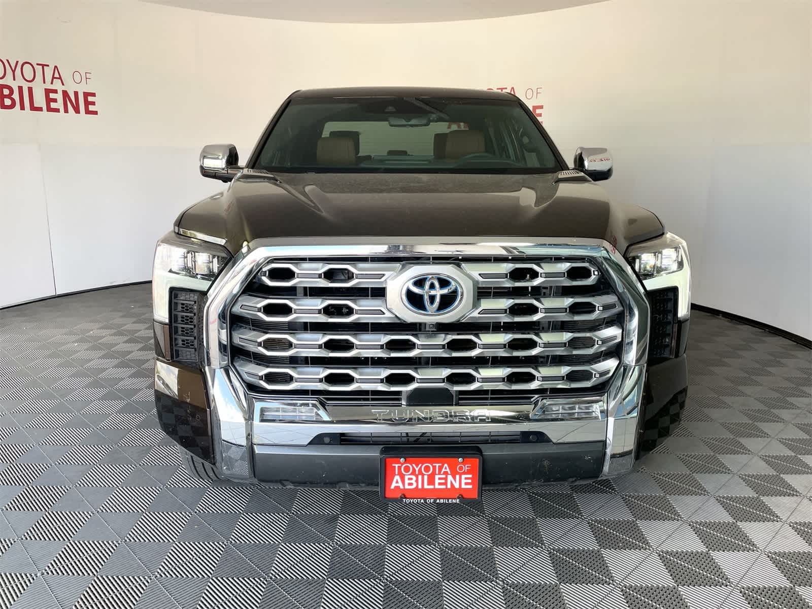 Thumbnail: 2024 Toyota Tundra - 9