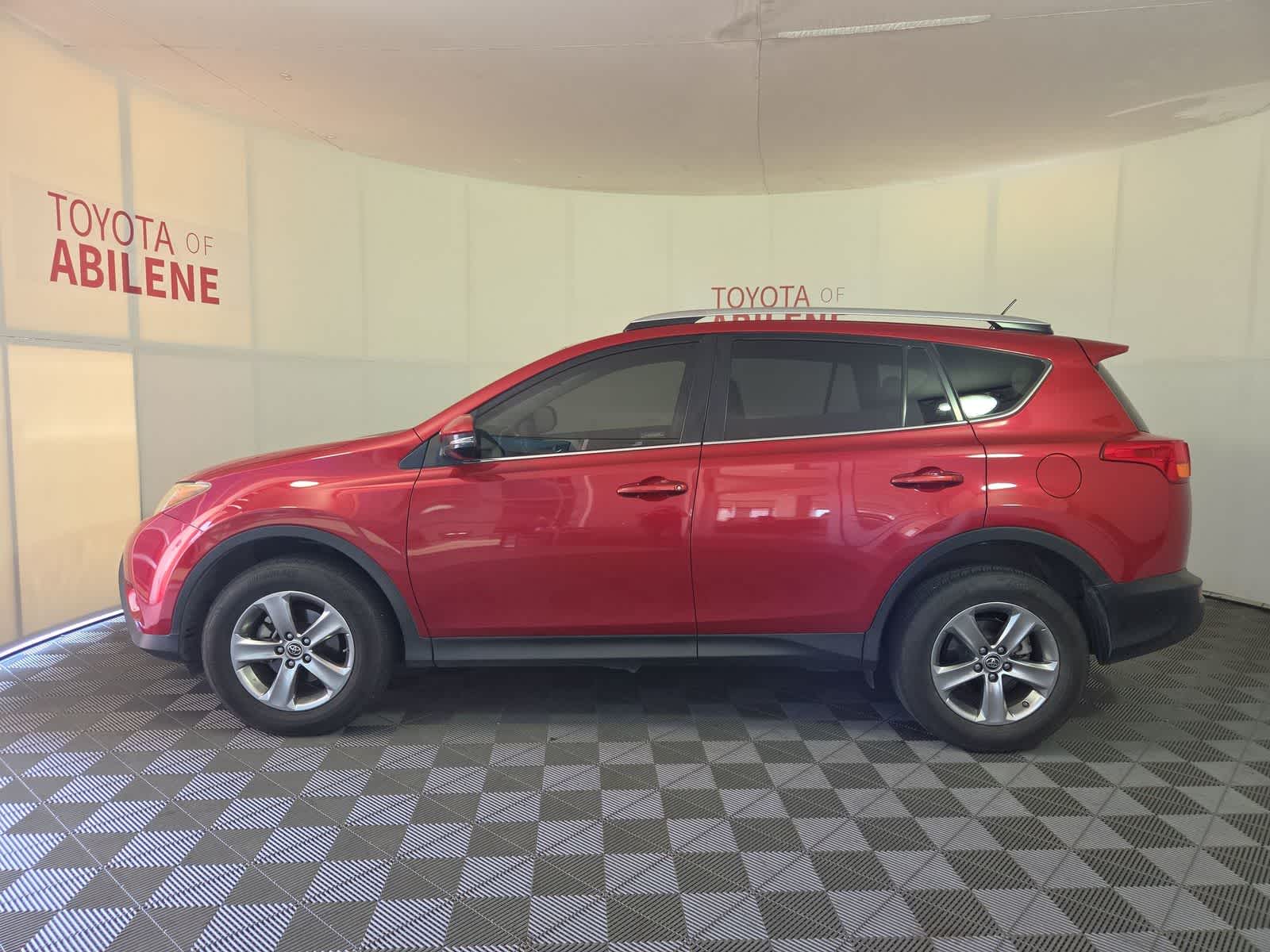 Thumbnail: 2015 Toyota RAV4 - 2