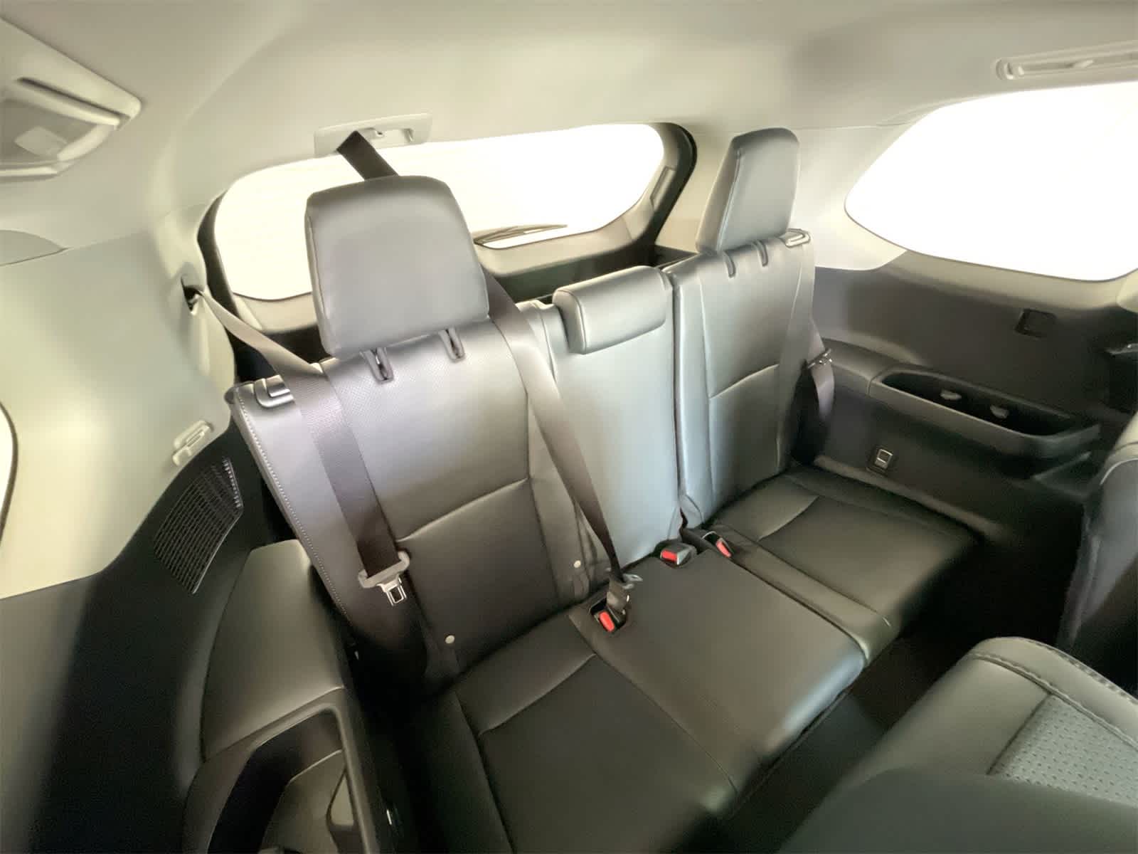 Thumbnail: 2026 Toyota Grand Highlander - 16