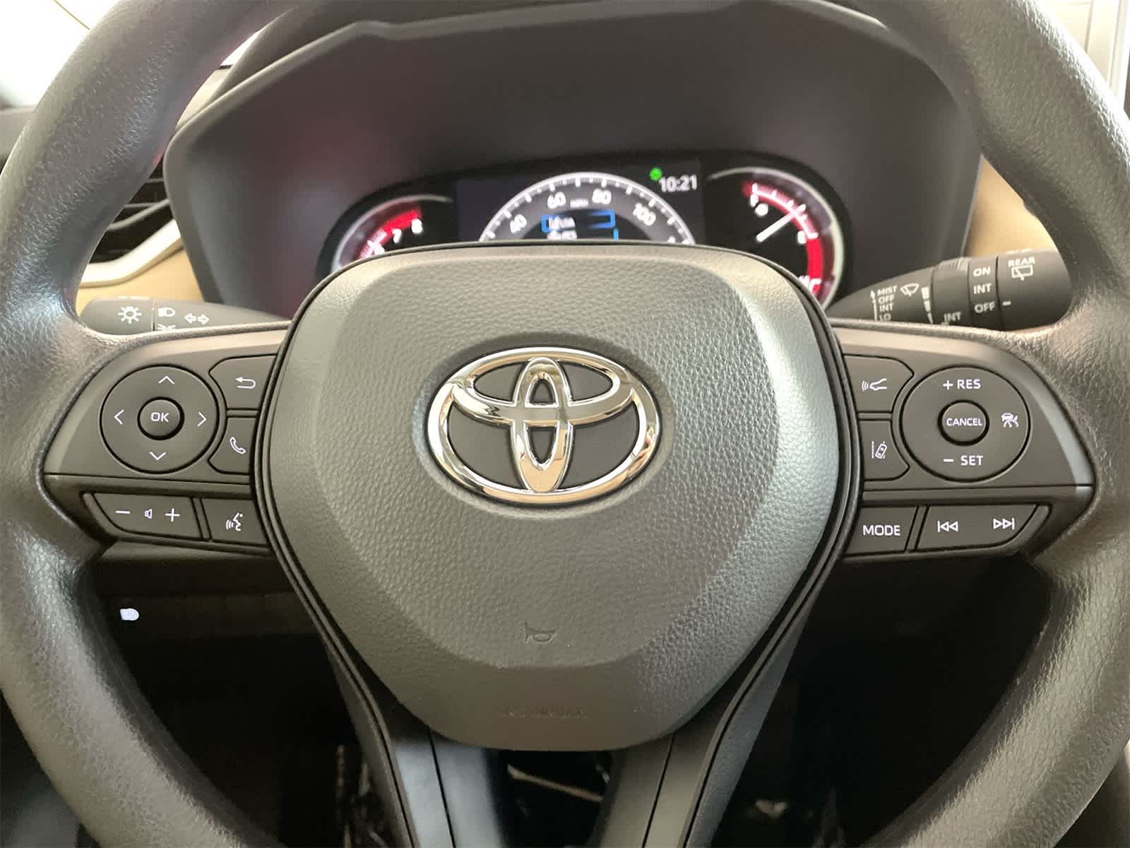 Thumbnail: 2025 Toyota RAV4 - 17