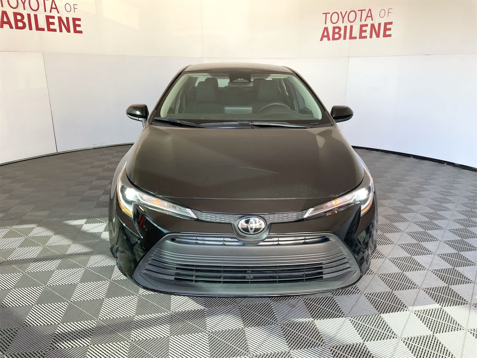 Thumbnail: 2023 Toyota Corolla - 8