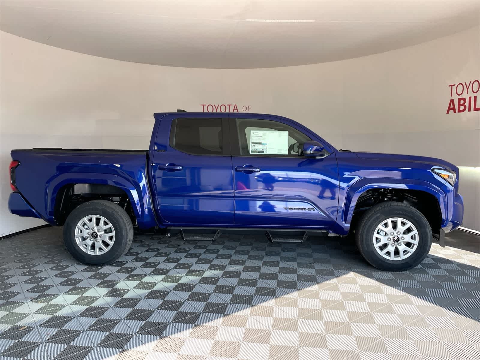 Thumbnail: 2025 Toyota Tacoma - 8