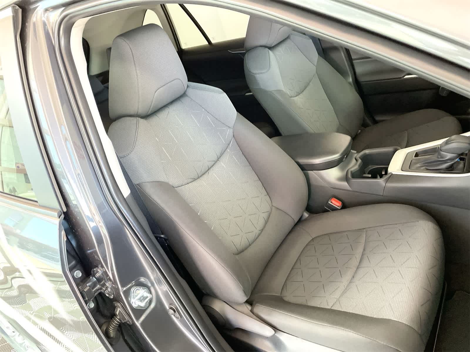 Thumbnail: 2025 Toyota RAV4 - 14