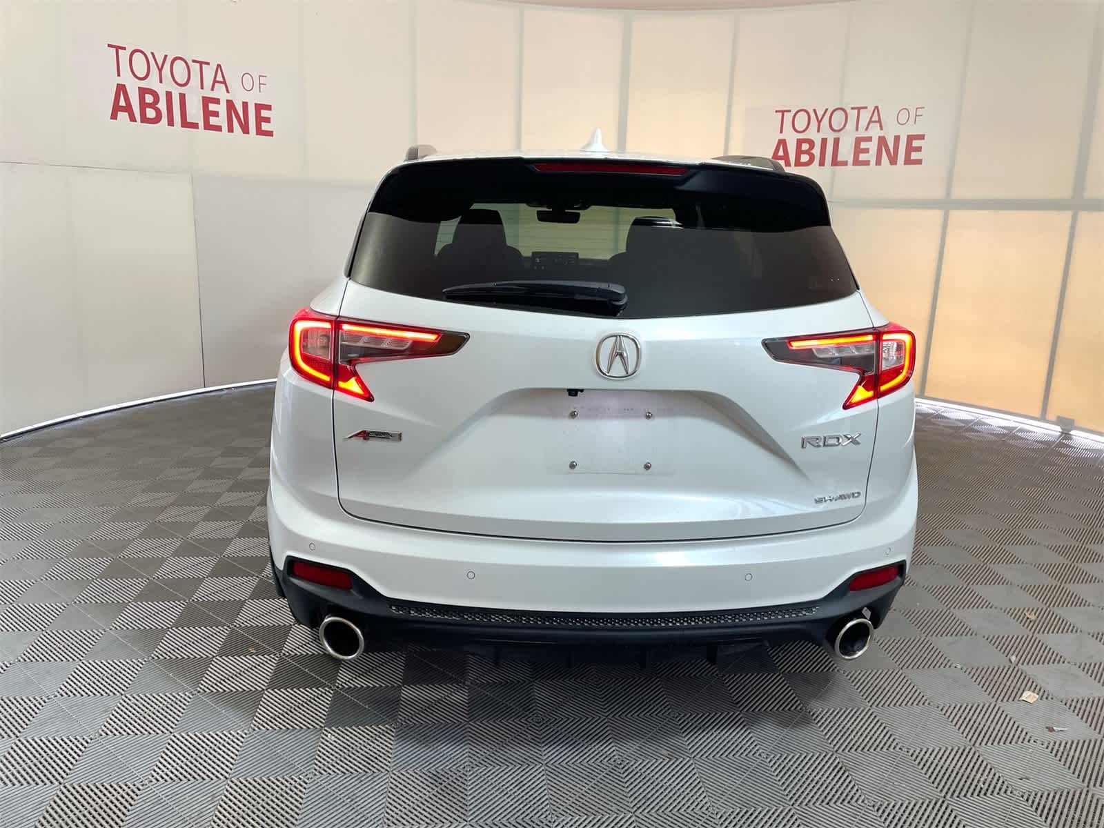 Thumbnail: 2023 Acura RDX - 4