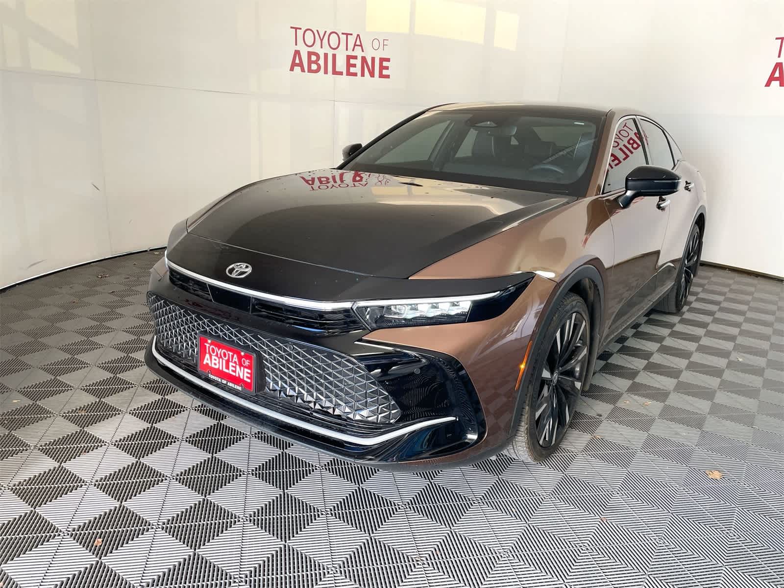 Thumbnail: 2024 Toyota Crown - 1