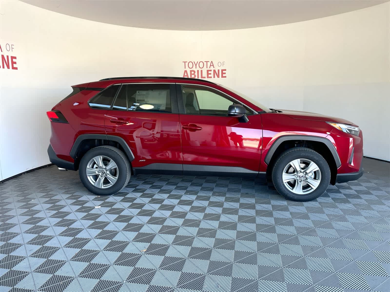 Thumbnail: 2025 Toyota RAV4 - 8