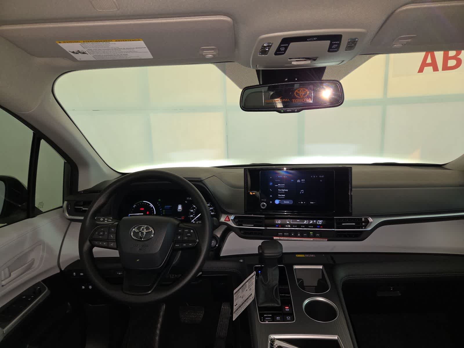 Thumbnail: 2026 Toyota Sienna - 16