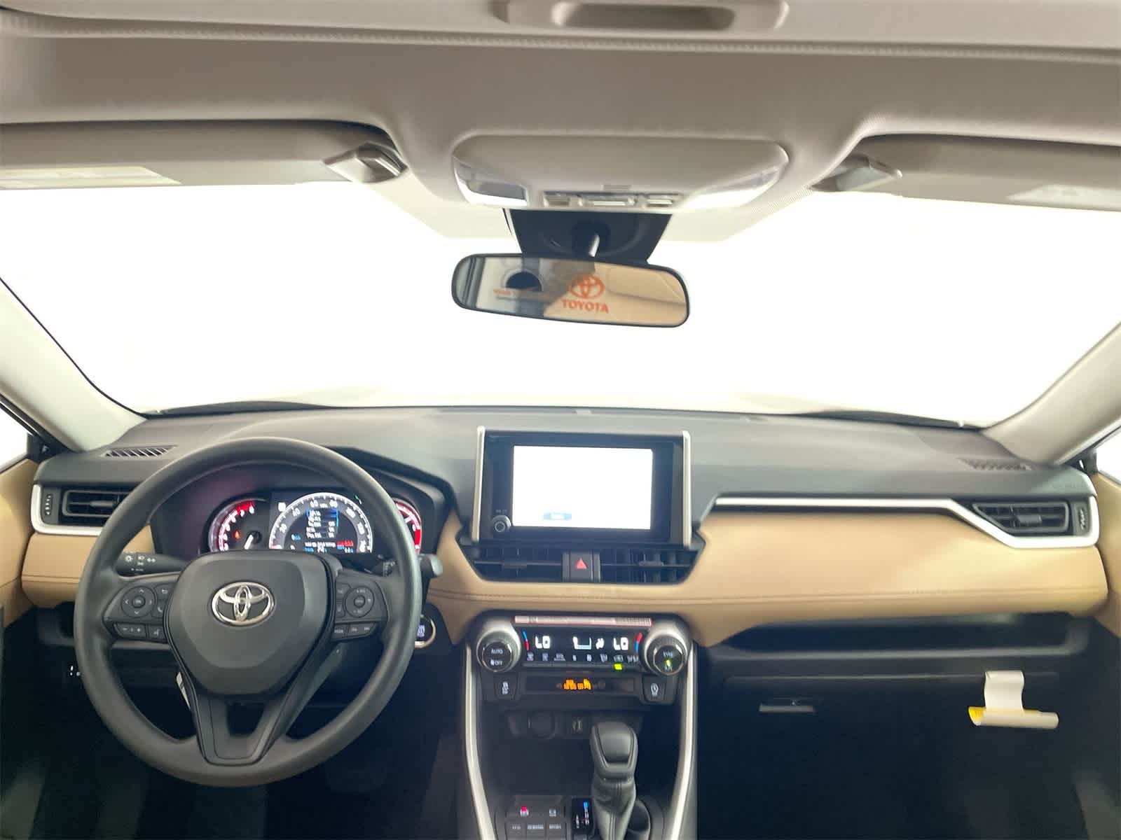 Thumbnail: 2025 Toyota RAV4 - 17