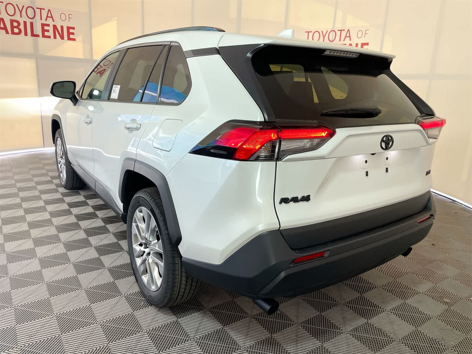Thumbnail: 2025 Toyota RAV4 - 3