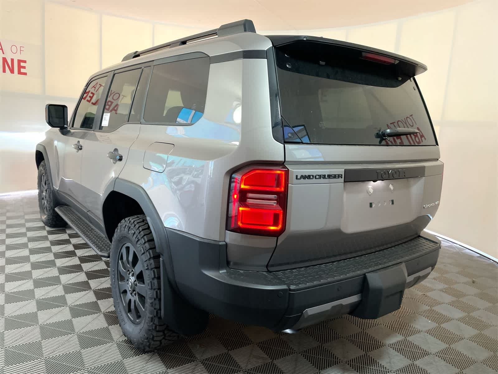 Thumbnail: 2025 Toyota Land Cruiser - 3