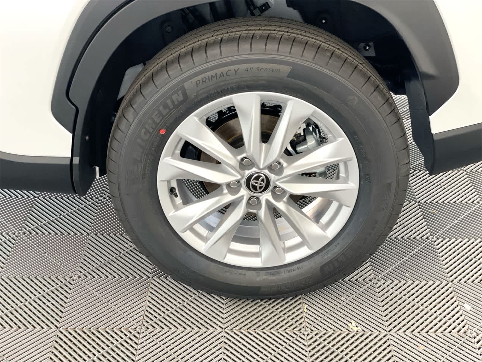 Thumbnail: 2026 Toyota Corolla Cross - 24