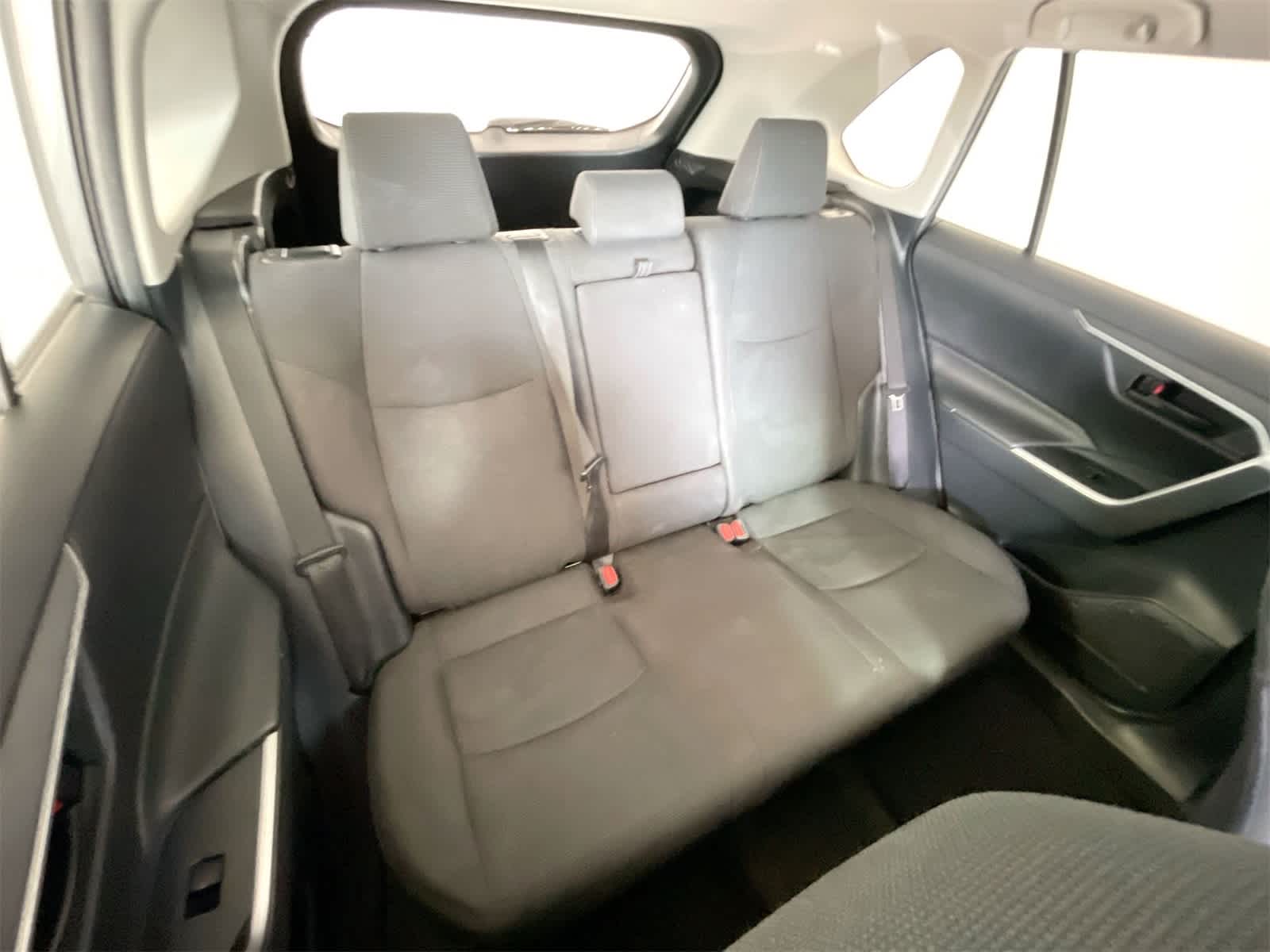Thumbnail: 2019 Toyota RAV4 - 14