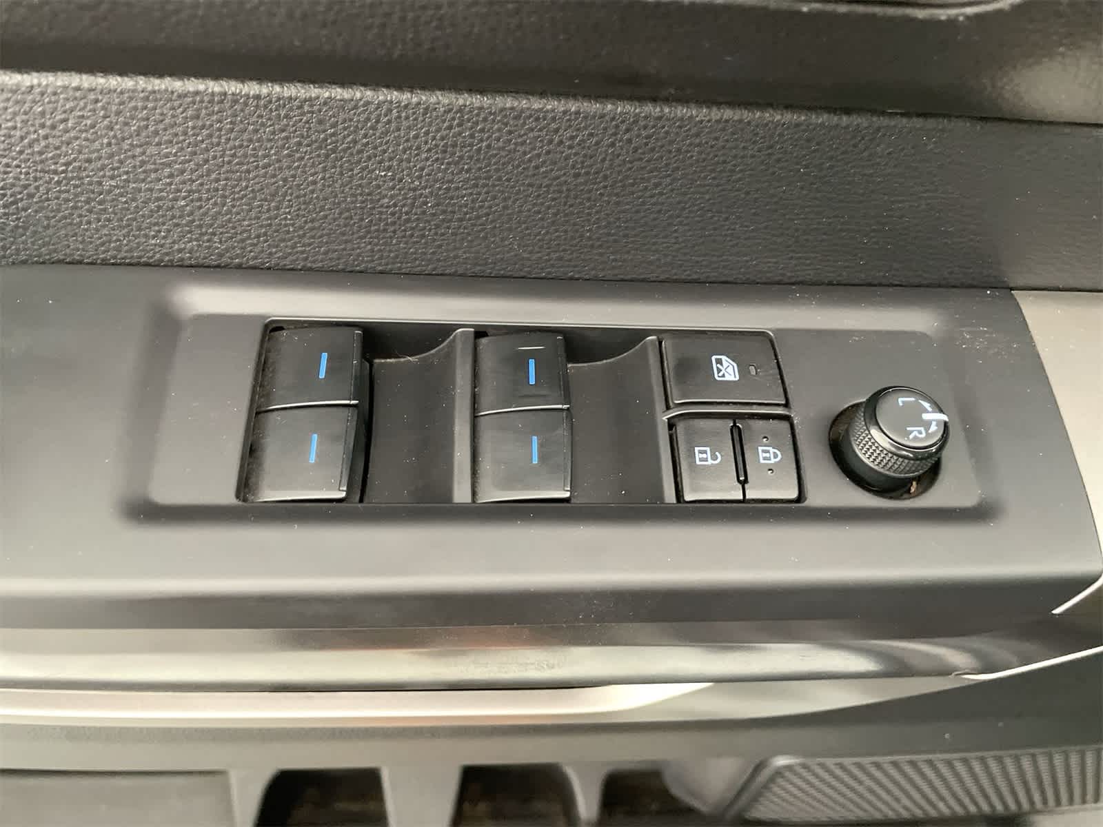 Thumbnail: 2023 Toyota Tundra - 11