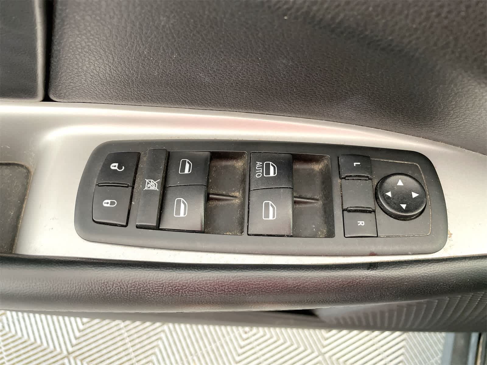 Thumbnail: 2020 Dodge Journey - 9