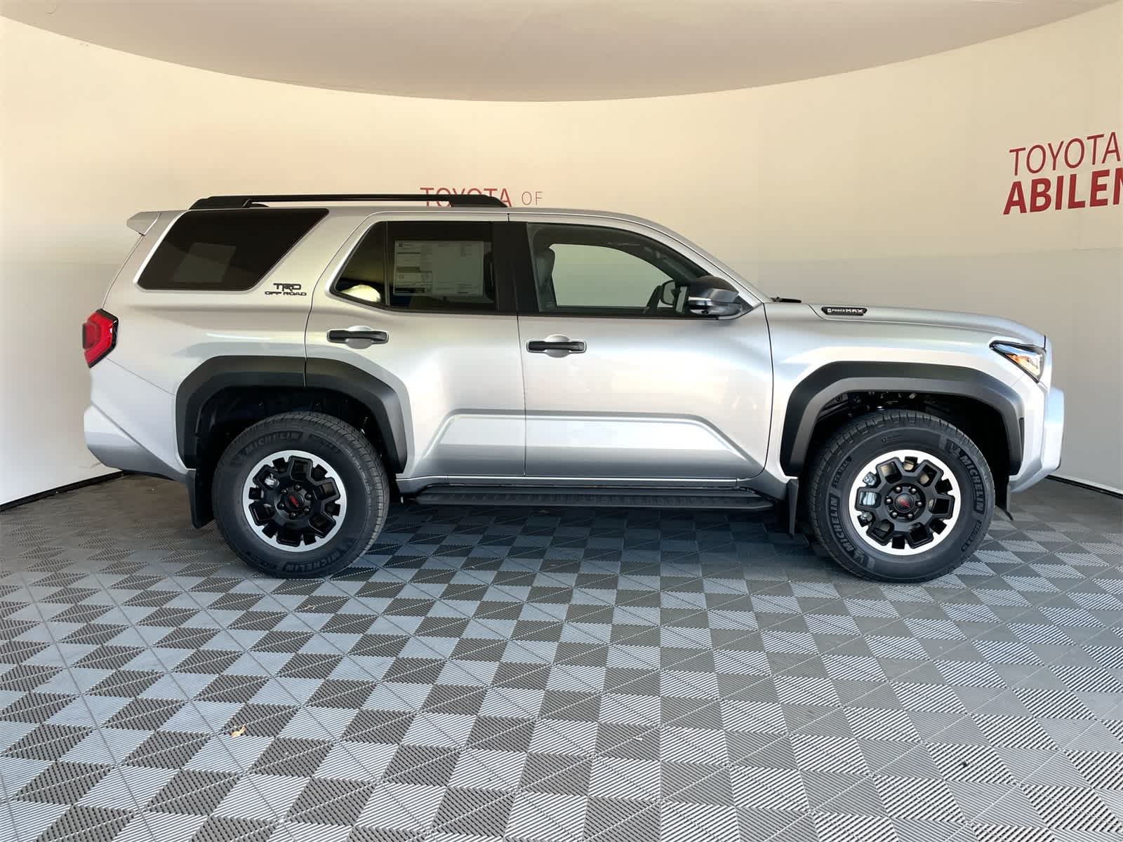 Thumbnail: 2025 Toyota 4Runner - 8