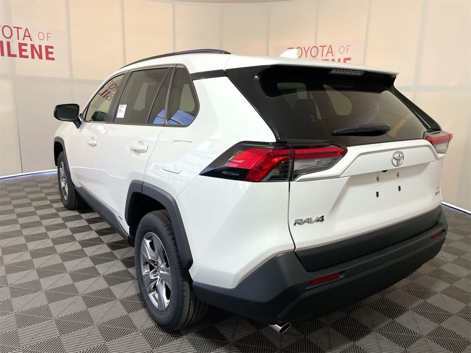 Thumbnail: 2025 Toyota RAV4 - 3