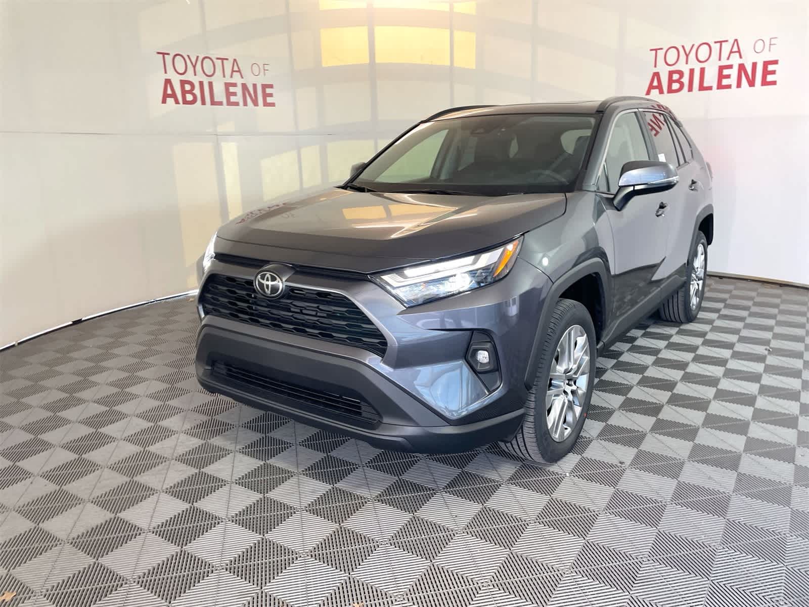 Thumbnail: 2025 Toyota RAV4 - 1