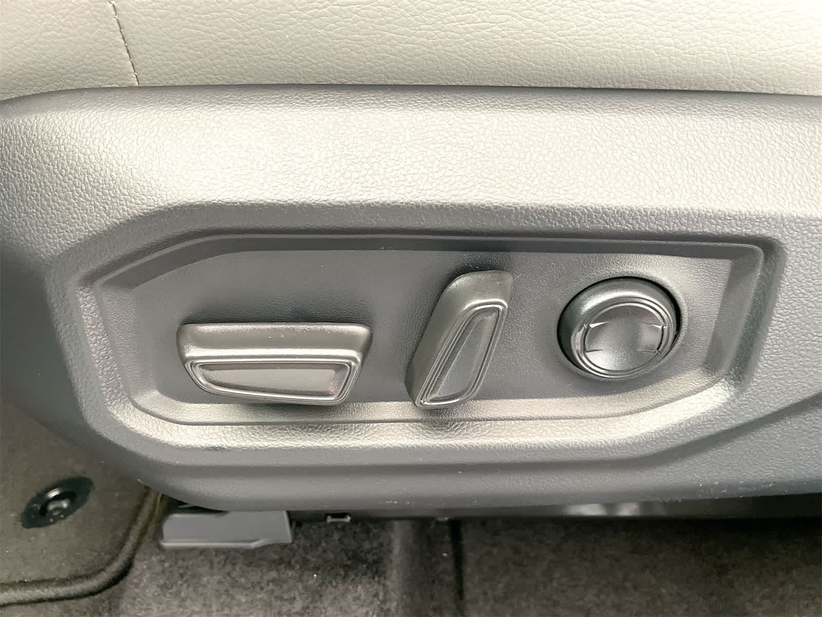 Thumbnail: 2026 Toyota Tundra - 10