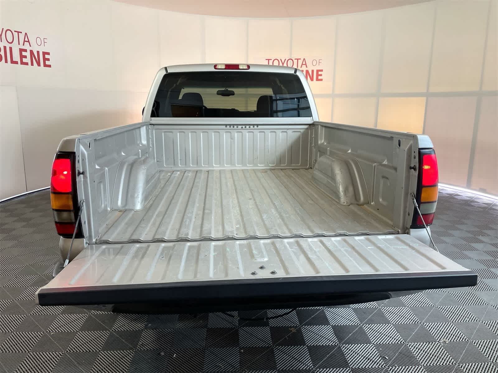 Thumbnail: 2006 GMC Sierra 1500 - 5