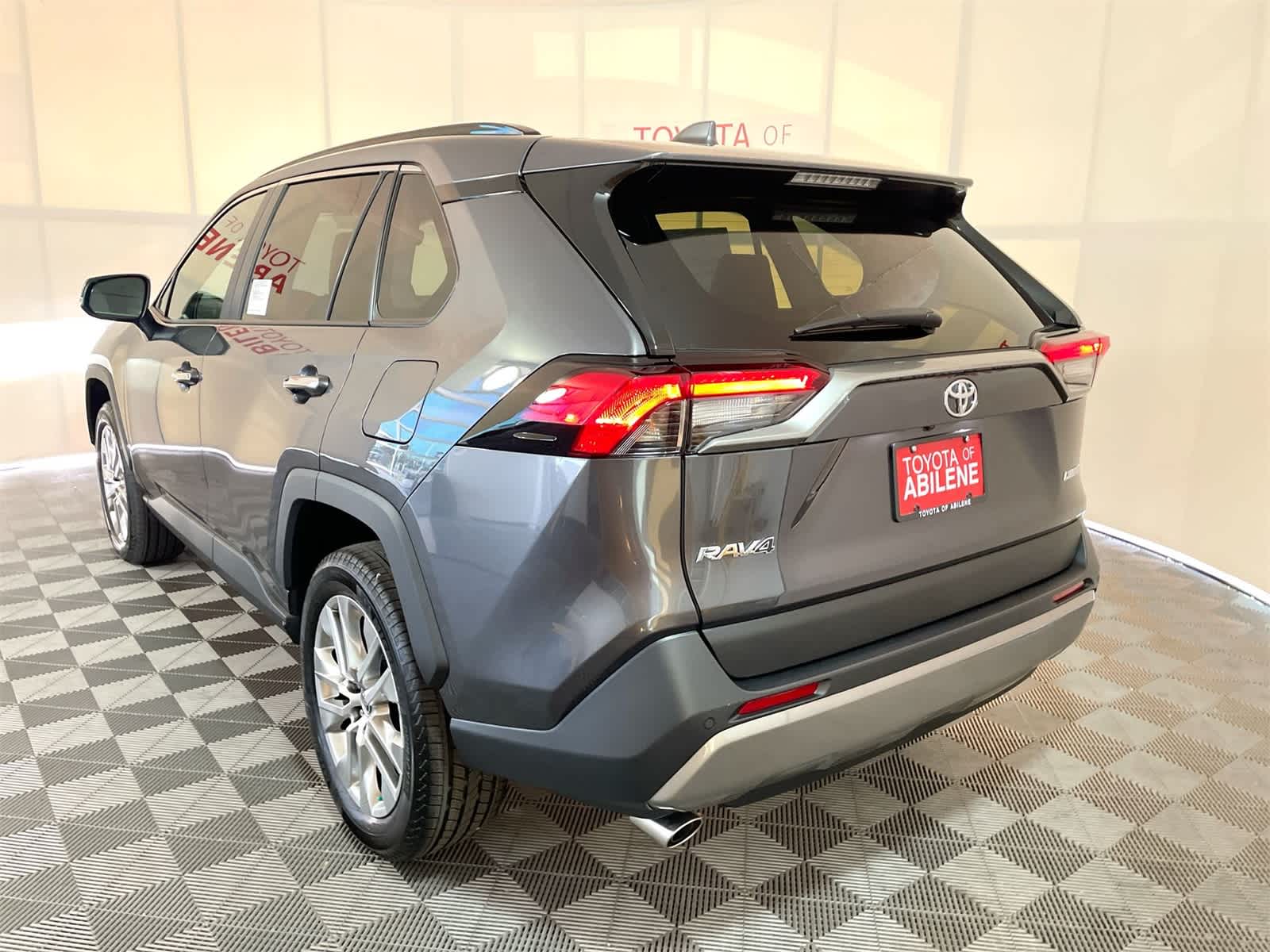 Thumbnail: 2025 Toyota RAV4 - 3