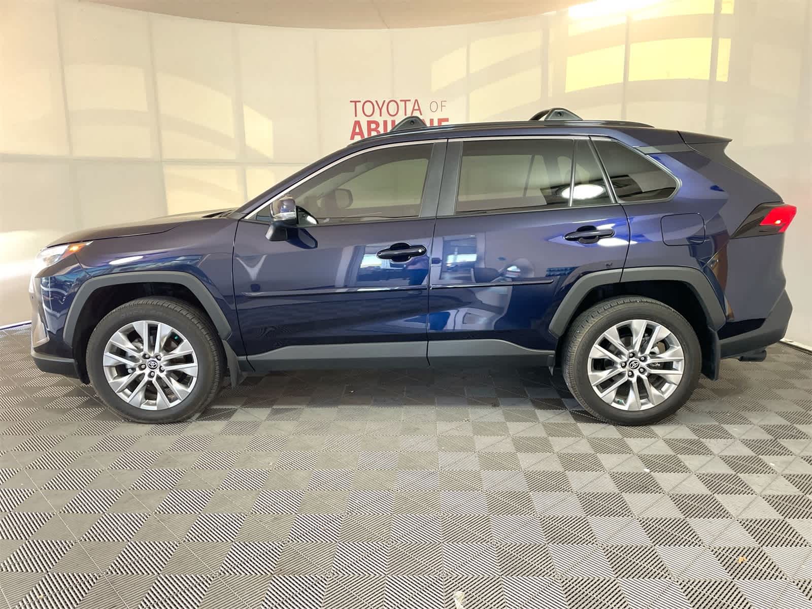 Thumbnail: 2024 Toyota RAV4 - 2