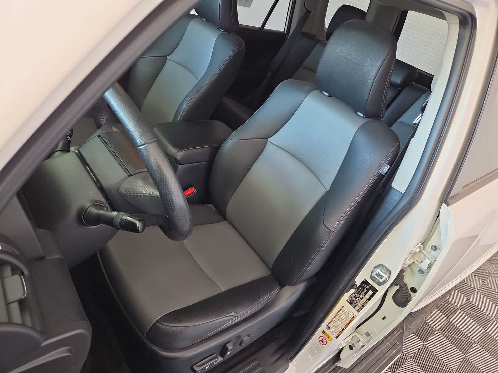 Thumbnail: 2019 Toyota 4Runner - 10