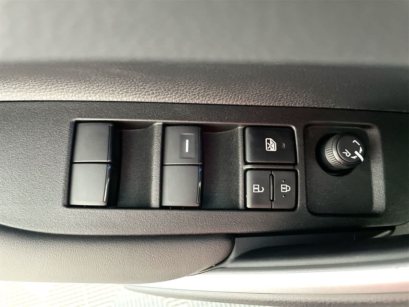 Thumbnail: 2026 Toyota Corolla Cross - 12