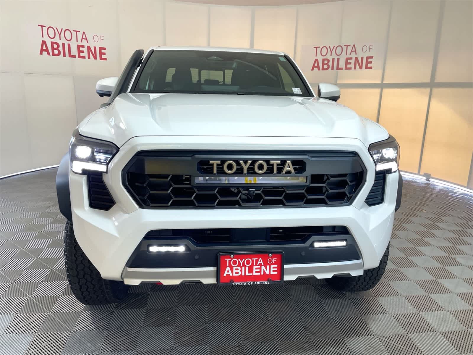 Thumbnail: 2025 Toyota Tacoma - 9