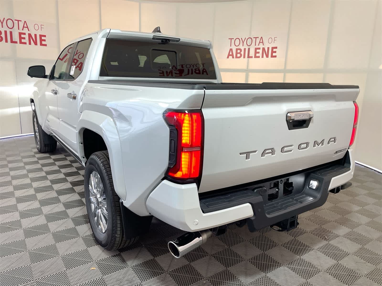 Thumbnail: 2025 Toyota Tacoma - 3